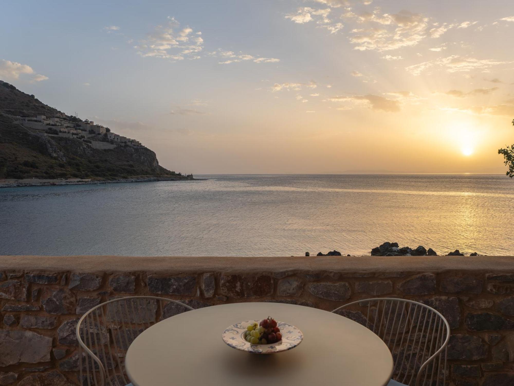 Kourmas Suites Liménion Екстериор снимка